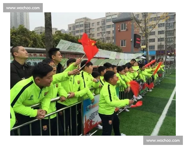 今晚足球激战:强强对决引爆激情 期待精彩纷呈的赛事盛宴